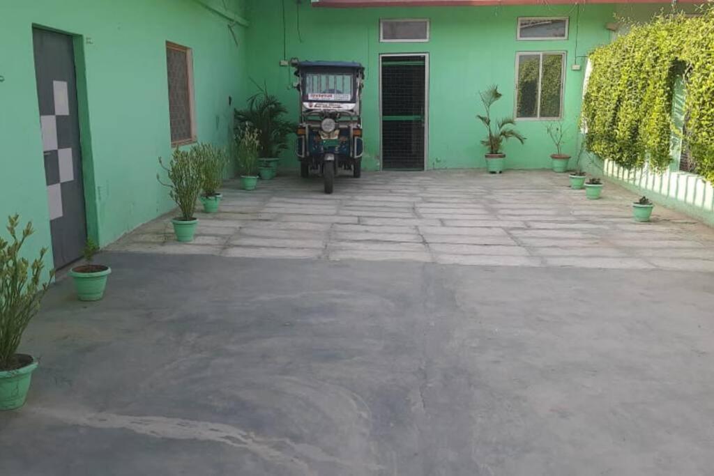 Homestay Bodhi: A Private Garden Retreat Varanasi